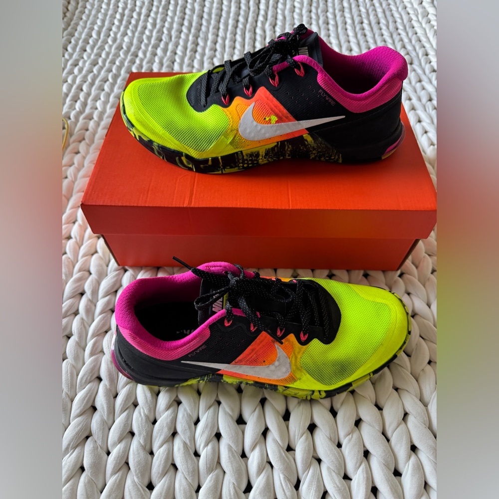 Nike Metcon 2 pink yellow - Picture 6 of 8